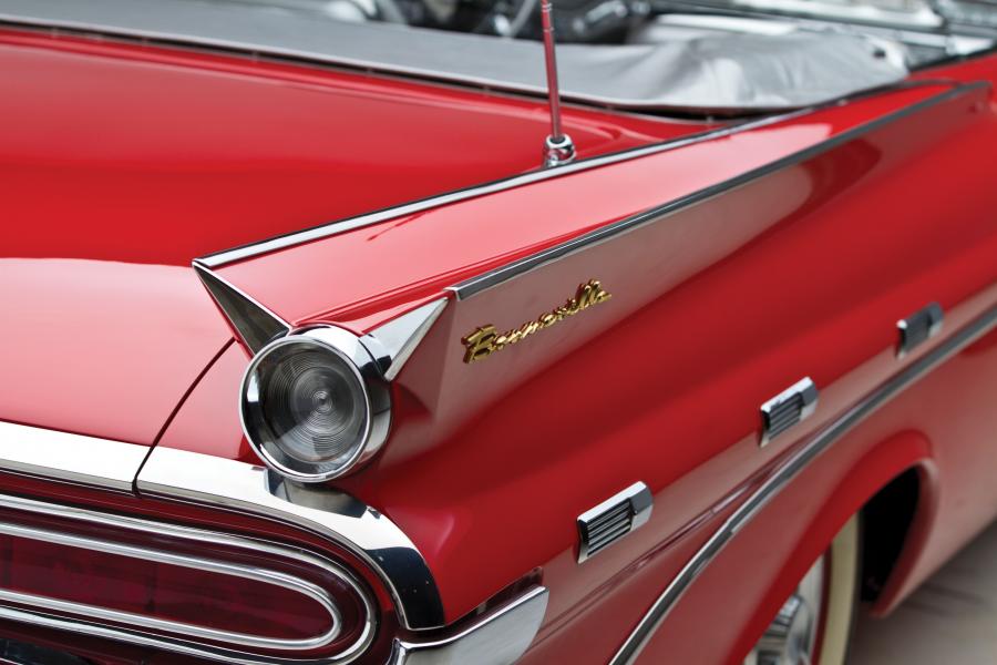  Pontiac Bonneville Convertible 1959 года  (фото 19 из 23)